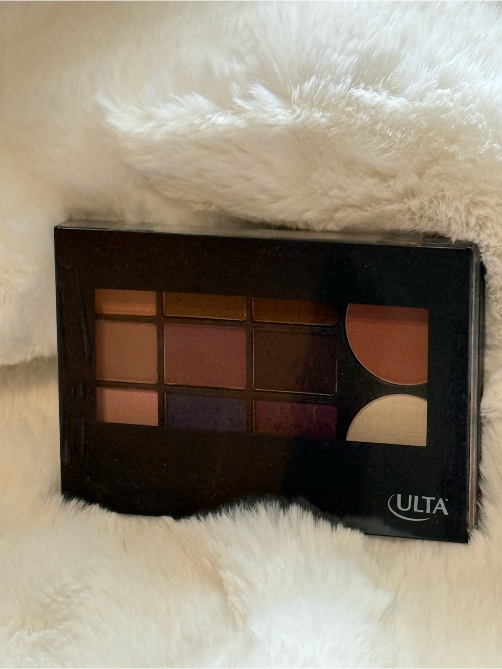New Ulta Beauty Eyeshadow Palette with Brown, Mauve, Plum & Champagne Shades